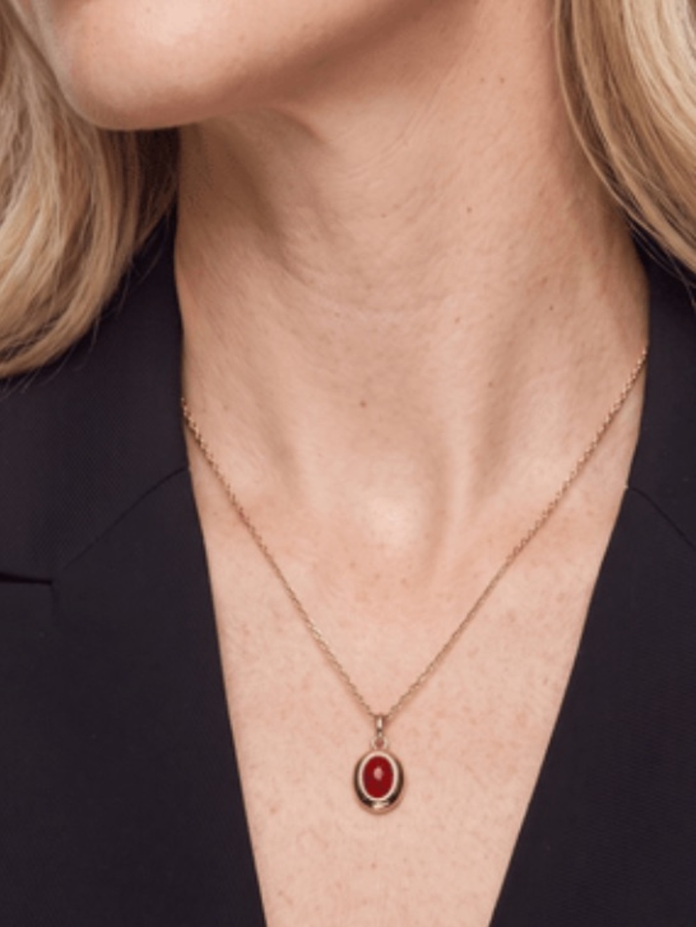NEW❤️ LEEADA Oval Gemstone Pendant
Necklace $95